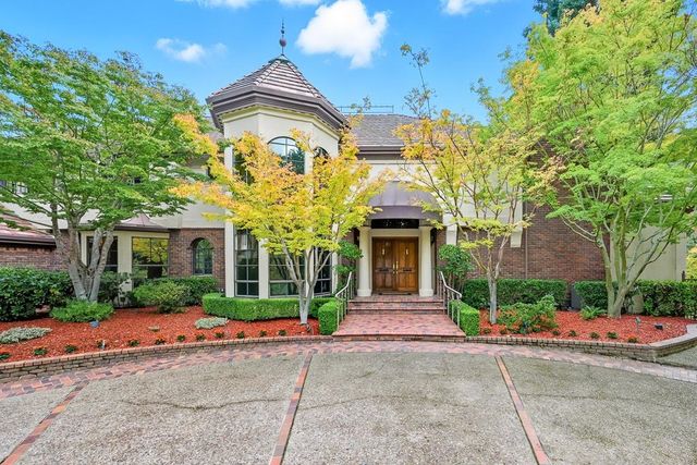 41&81 Willow Creek Ln, Danville, CA 94506