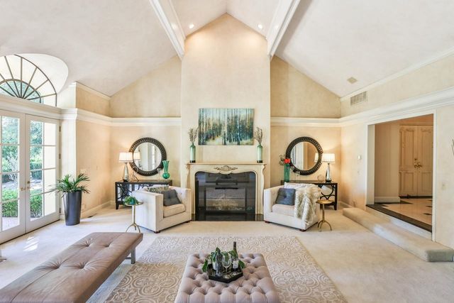 41&81 Willow Creek Ln, Danville, CA 94506