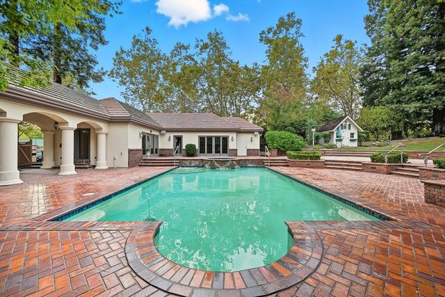 41&81 Willow Creek Ln, Danville, CA 94506