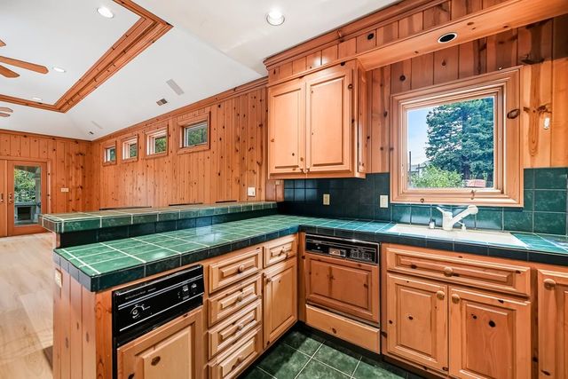 41&81 Willow Creek Ln, Danville, CA 94506