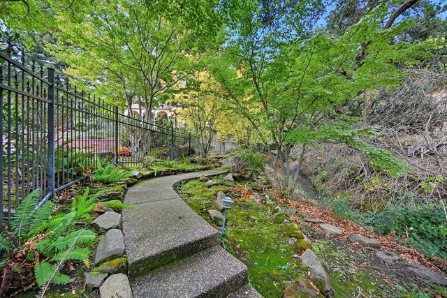 41&81 Willow Creek Ln, Danville, CA 94506