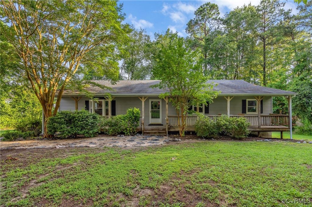 5211 Ecoff Ave, Chester, VA 23831