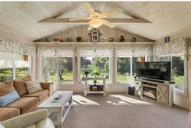 25 Kuhn Road, Greece, NY 14612