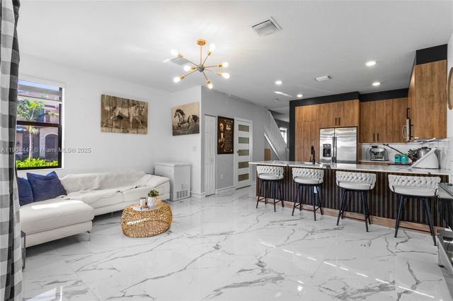 10467 W 34th Ct, Hialeah, FL 33018