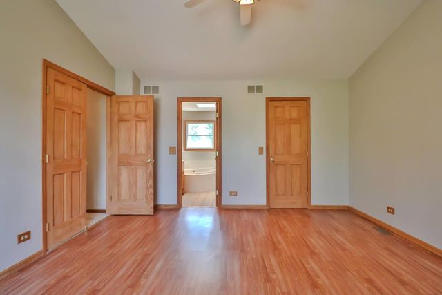 1125 darin Drive, Lockport, IL 60441