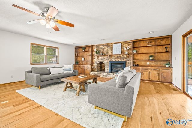 2100 Southpark Boulevard SW, Huntsville, AL 35803