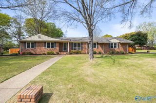 2100 Southpark Boulevard SW, Huntsville, AL 35803