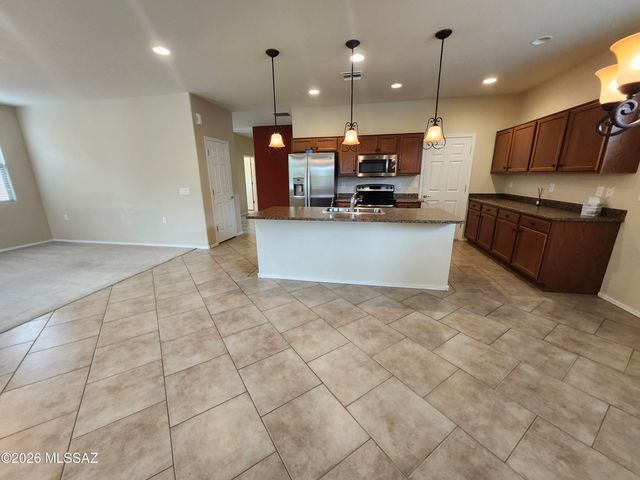 13979 E Cheavront Loop, Vail, AZ 85641