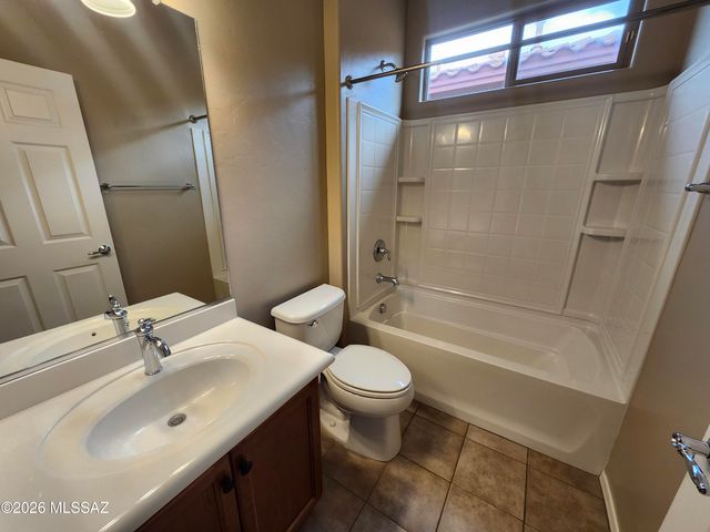 13979 E Cheavront Loop, Vail, AZ 85641