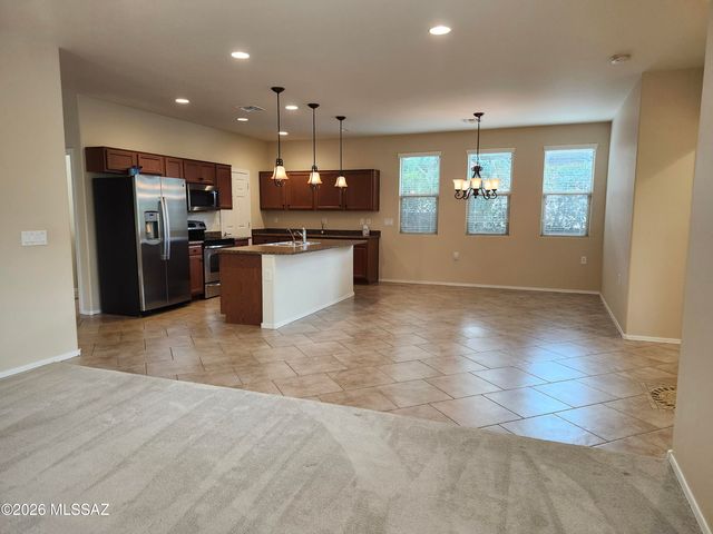 13979 E Cheavront Loop, Vail, AZ 85641