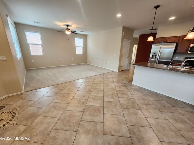13979 E Cheavront Loop, Vail, AZ 85641