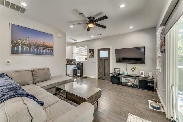 4709 Prock LN B, Austin, TX 78721