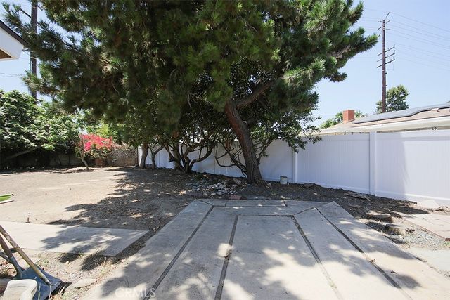 14482 Grassmere Lane, Tustin, CA 92780