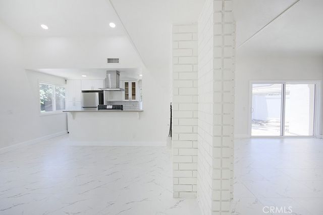 14482 Grassmere Lane, Tustin, CA 92780