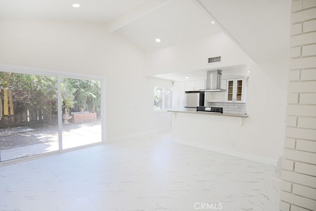 14482 Grassmere Lane, Tustin, CA 92780