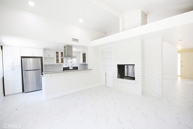 14482 Grassmere Lane, Tustin, CA 92780