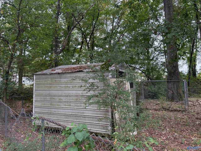 3317 Delia Lane NW, Huntsville, AL 35810