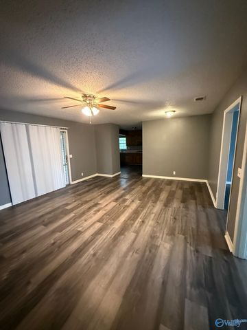 3317 Delia Lane NW, Huntsville, AL 35810