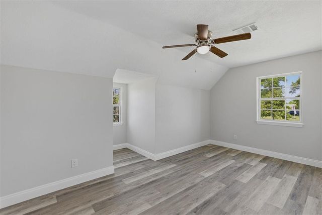 1324 Beech St, Westlake, LA 70669
