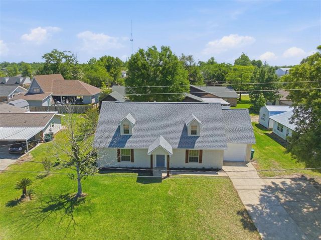 1324 Beech St, Westlake, LA 70669