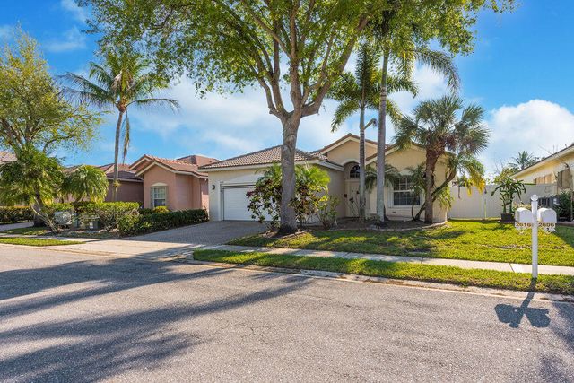 2616 San Andros, West Palm Beach, FL 33411