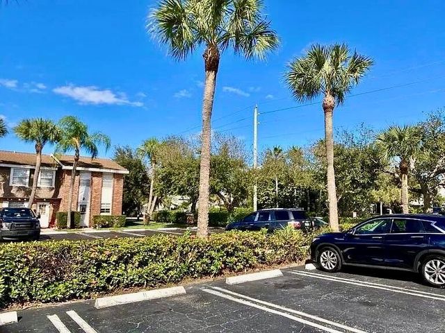 413 N Cypress Drive 4, Tequesta, FL 33469