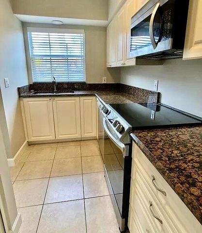 413 N Cypress Drive 4, Tequesta, FL 33469