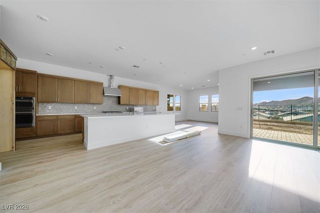 203 Paraggi Bay Drive, Henderson, NV 89011