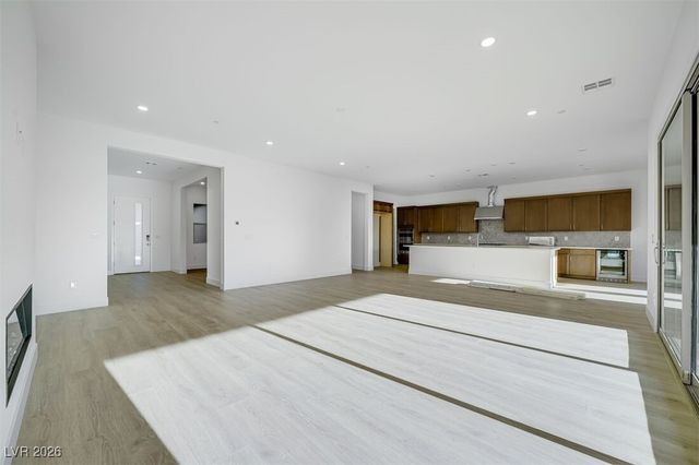 203 Paraggi Bay Drive, Henderson, NV 89011