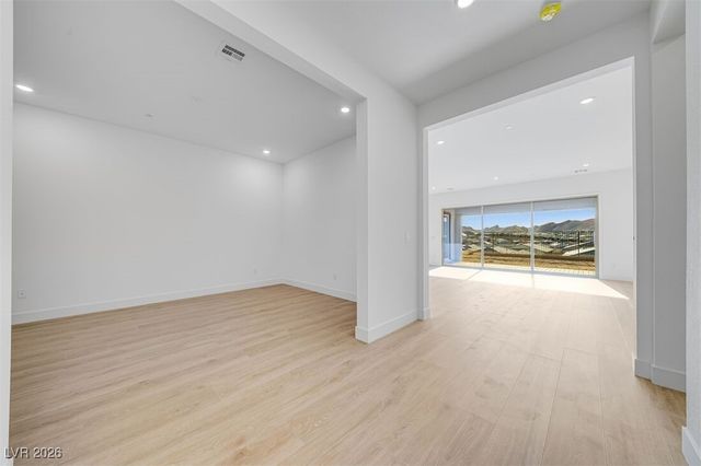 203 Paraggi Bay Drive, Henderson, NV 89011