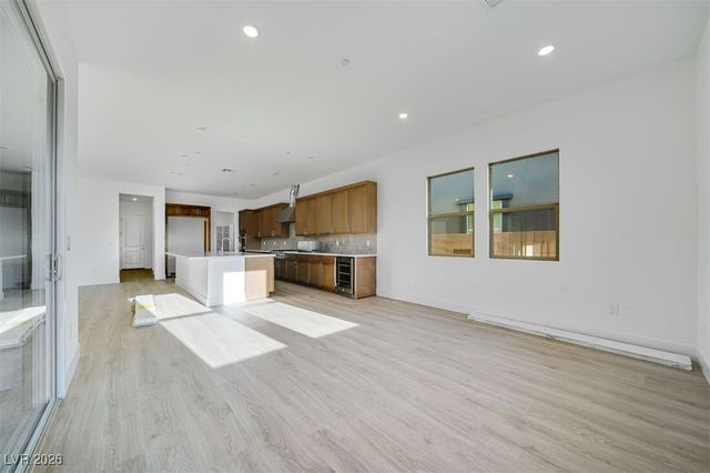 203 Paraggi Bay Drive, Henderson, NV 89011