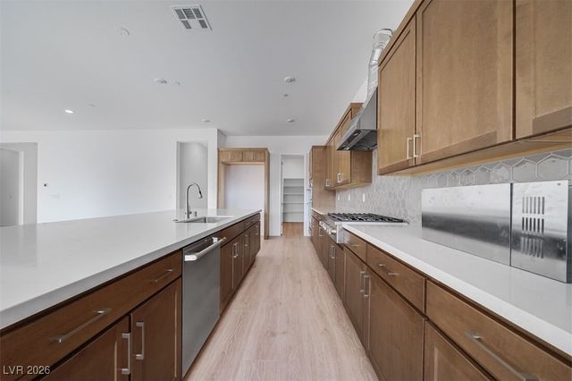 203 Paraggi Bay Drive, Henderson, NV 89011