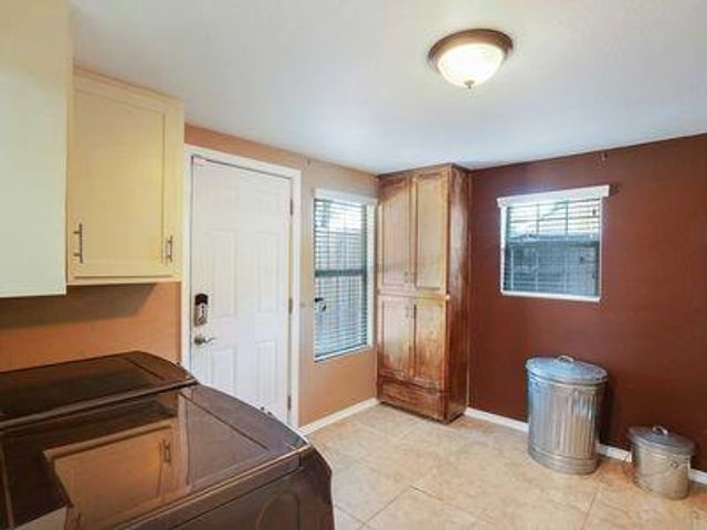 1124 Tillery ST, Austin, TX 78702