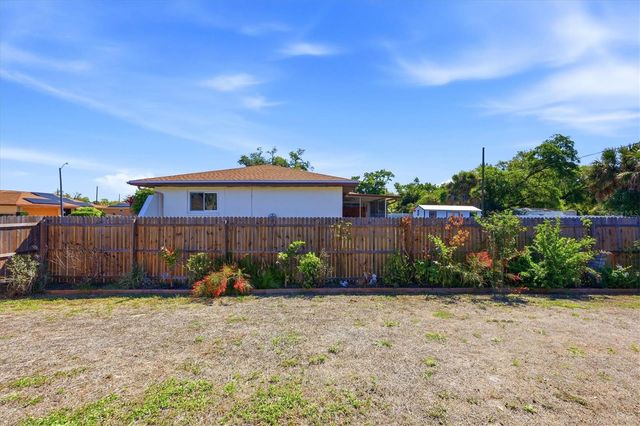 2084 LEISURE STREET, Port Charlotte, FL 33948