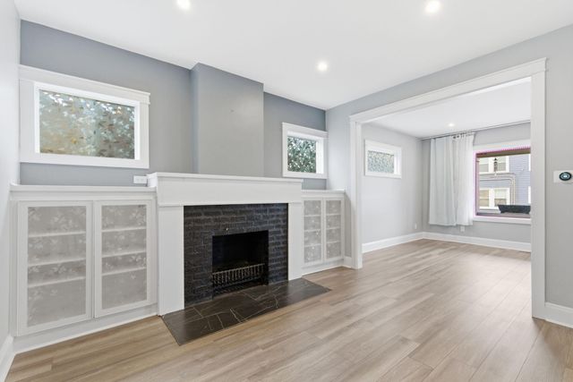 1758 Lincoln Avenue, Whiting, IN 46394