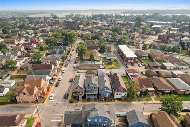 1758 Lincoln Avenue, Whiting, IN 46394