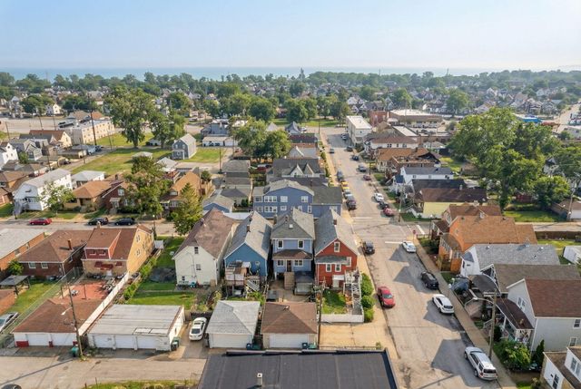 1758 Lincoln Avenue, Whiting, IN 46394