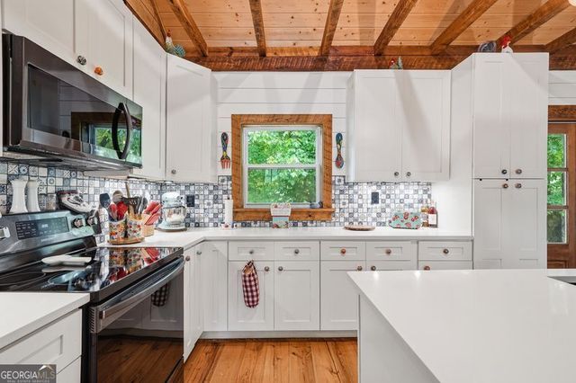 130 Old Blairsville Highway, Talking Rock, GA 30175