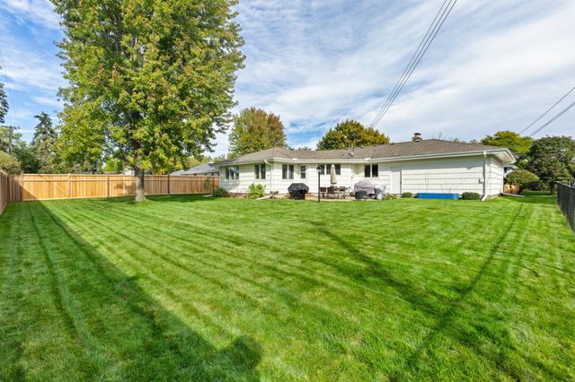 7132 Glouchester Avenue, Edina, MN 55435
