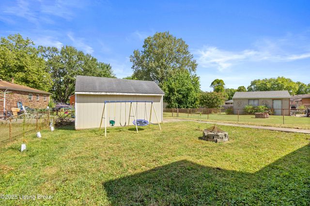 9703 Scarborough Ave, Louisville, KY 40272