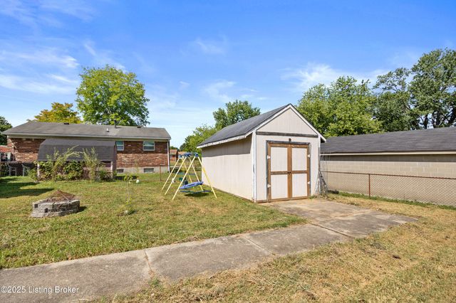 9703 Scarborough Ave, Louisville, KY 40272