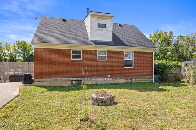 9703 Scarborough Ave, Louisville, KY 40272