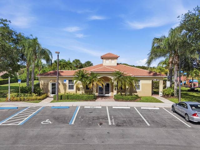 6929 Willow Creek Run, Lake Worth, FL 33463