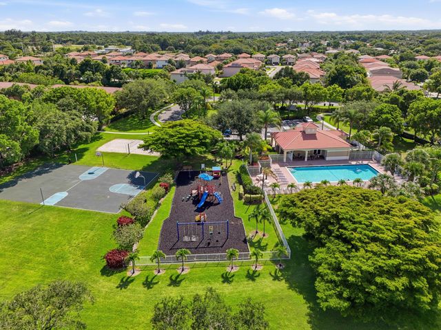 6929 Willow Creek Run, Lake Worth, FL 33463