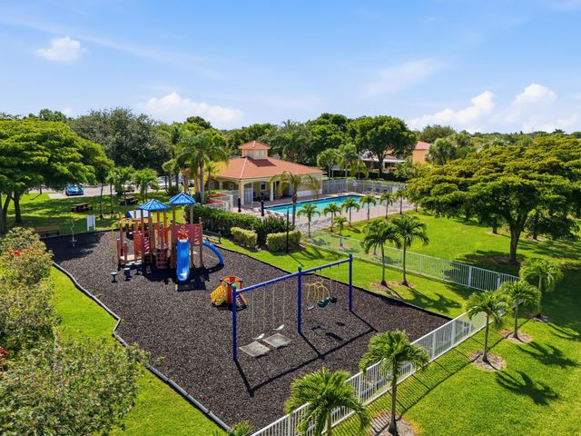6929 Willow Creek Run, Lake Worth, FL 33463