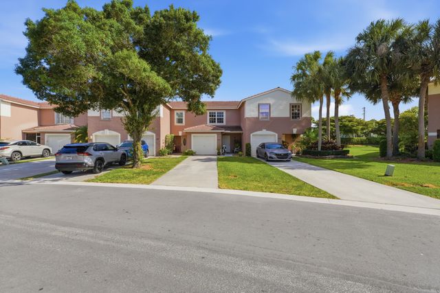 6929 Willow Creek Run, Lake Worth, FL 33463