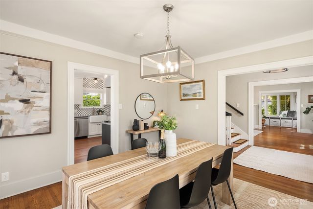 2414 Belvidere Avenue SW, Seattle, WA 98126