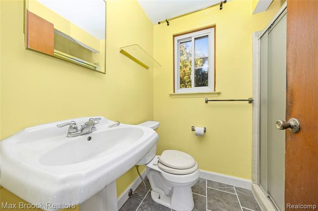 14670 Talbot Street, Oak Park, MI 48237