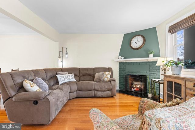 152 WOODBINE RD, Havertown, PA 19083