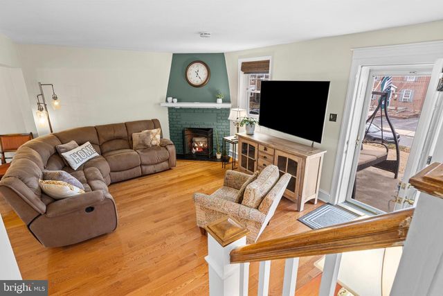 152 WOODBINE RD, Havertown, PA 19083